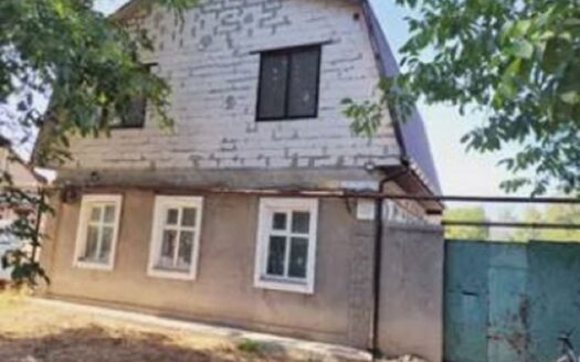 Продам отдельно-стоящий двухэтажный дом, ул. Литовская/Василия Стуса.