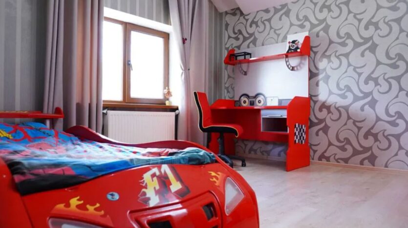 Продам двухэтажный дом + магазин, ул. Кордонная/Платановая. — фото 3