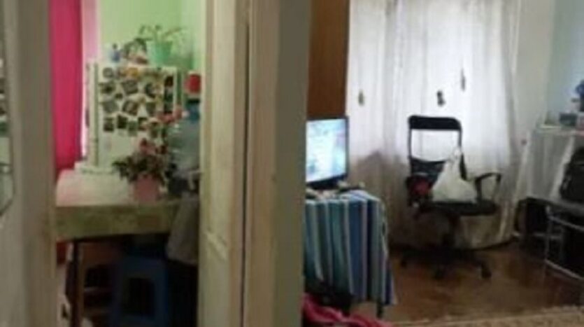 Продам квартиру 32 кв. м., 1/5, ул. Ак. Филатова/кафе Солнечное. — Головне фото