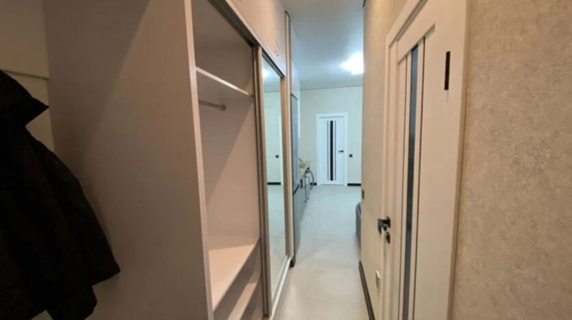 Продам квартиру 30 кв. м., 2/4, новый дом, жк Золотые Столбы. — фото 2