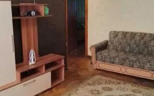 Продам фасадную квартиру под бизнес, ул. Солнечная/Тенистая.