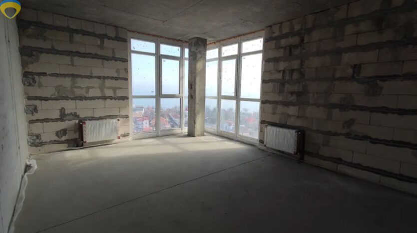 В продаже большая двухкомнатная квартира с панорамным видом в ЖК Аквамарин — фото 3