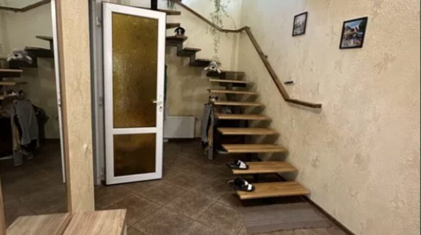 Продам двухэтажный дом 320 кв. м., Царское село-2. — Головне фото