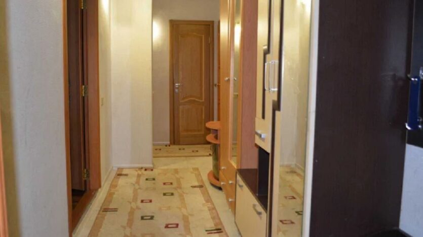 Продам квартиру 68 кв. м., 5/9, Небесной сотни пр. /Школьный Аэродром. — фото 2