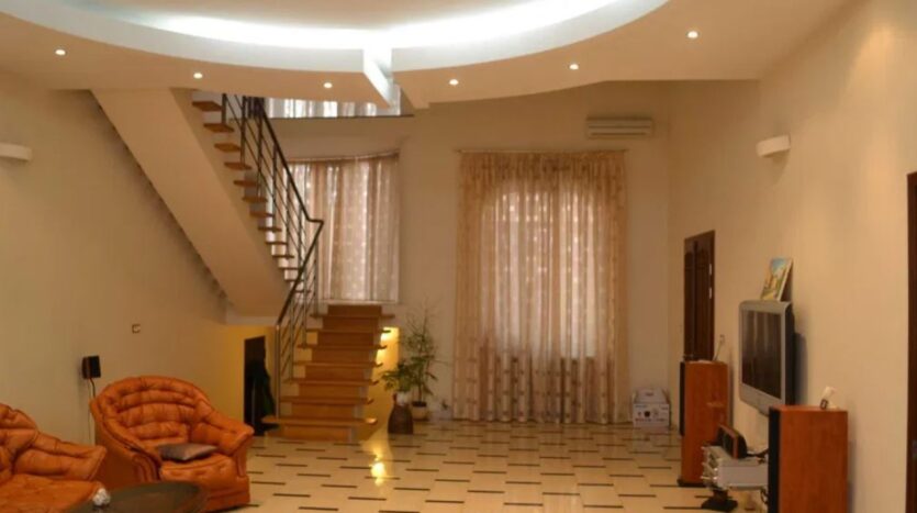 Продам трехэтажный дом 467 кв. м., ул. Бригадная/Штурвальная. — фото 14