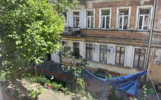 Продам 2 кімнатну квартиру, вул. Ніжинська/Ольгіївська