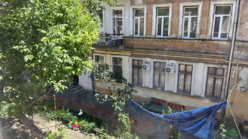 Продам 2 кімнатну квартиру, вул. Ніжинська/Ольгіївська — Головне фото