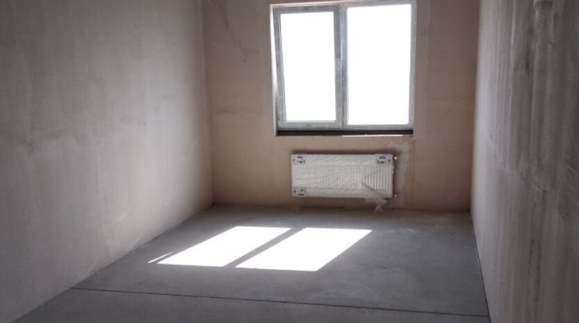 Продам квартиру 96 кв. м., 17/25, новый дом, жк 30-я Жемчужина. — Головне фото