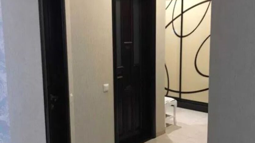 Продам квартиру 104 кв. м., 8/22, новый дом, жк Южная Пальмира. — Головне фото