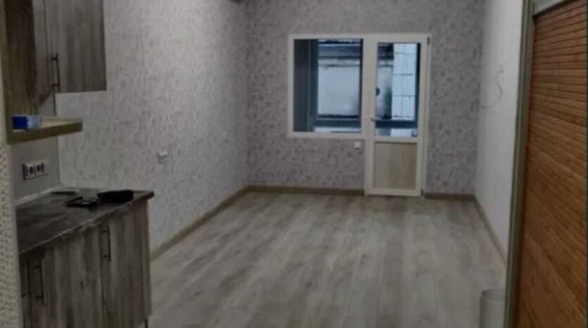 Продам квартиру - студию 30 кв.м., 2/4, новый дом, жк Золотые Столбы. — фото 2