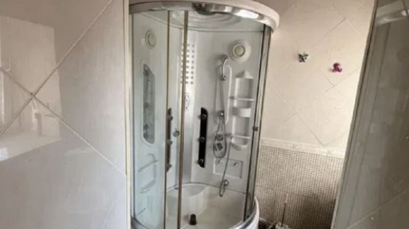 Продам триповерховий будинок на селищі Шевченка — фото 7