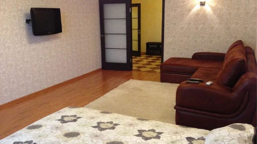 Продам квартиру 65 кв. м., 10/22, новый дом, жк 1-я Жемчужина. — Головне фото