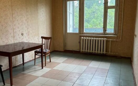 Продам 2 кімнатну квартиру, вул. Ак. Заболотного/Кримська