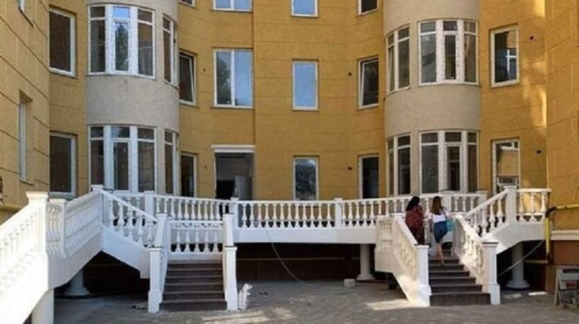 Продам новую двухкомнатную квартиру в историческом центре — Головне фото