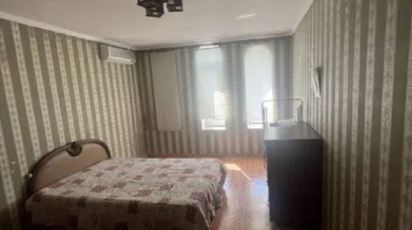 Продам триповерховий будинок на селищі Шевченка — фото 8