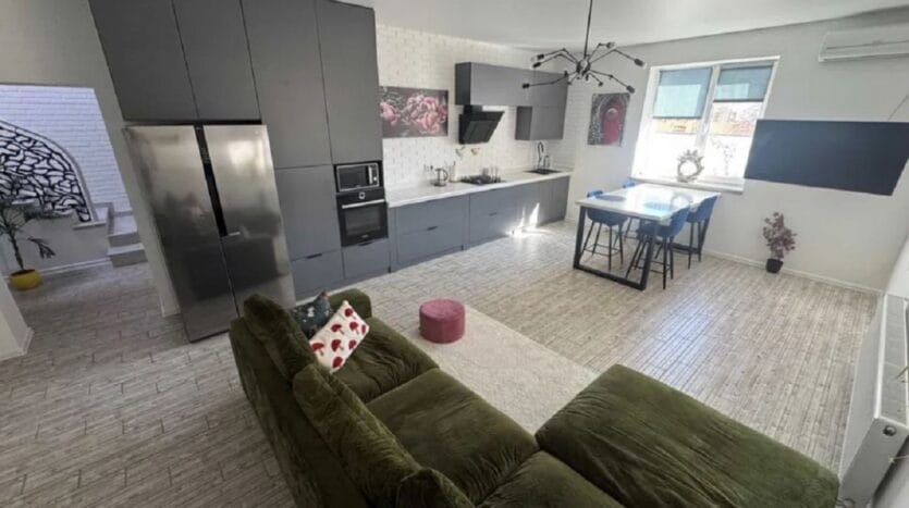 Продам двоповерховий будинок + цоколь у Царському Селі-1. — фото 13