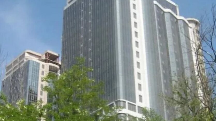 Продам квартиру 74.9 кв. м., 19/22, новый дом, жк Гагарин Плаза-1. — Головне фото