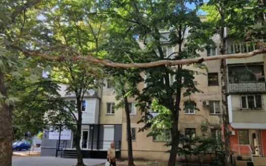 Продам 1 кімнатну квартиру, вул. Варненська/парк Марка Твена
