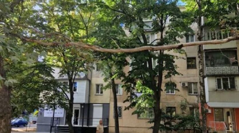 Продам 1 кімнатну квартиру, вул. Варненська/парк Марка Твена — Головне фото