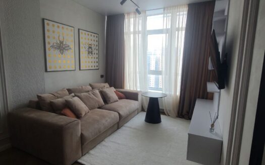 Продам квартиру 45 кв.м., 15/25, новый дом, жк Атмосфера.