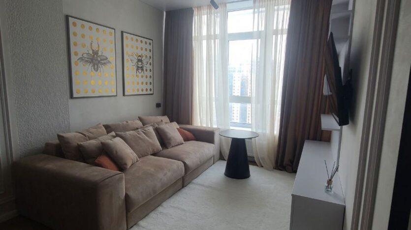 Продам квартиру 45 кв.м., 15/25, новый дом, жк Атмосфера. — Головне фото