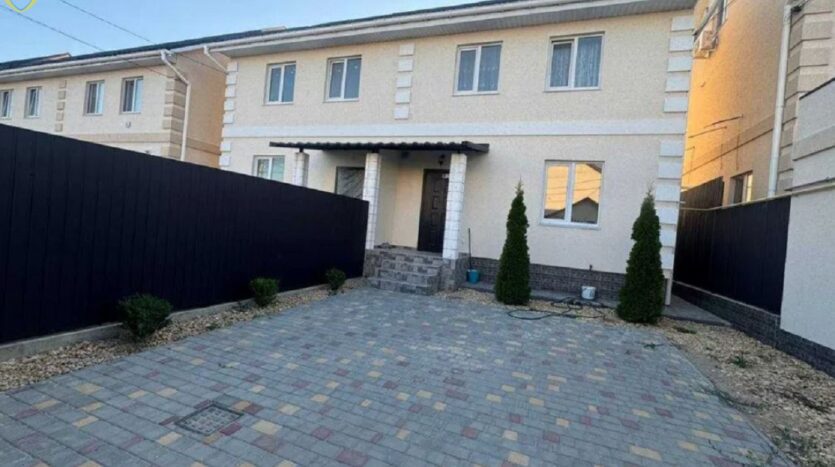 Продам двухэтажный таунхаус 125 кв. м., Червоный хутор. — фото 2