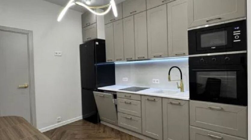 Продам 1 кімнатну квартиру в новому будинку в ЖК Золоті Стовпи — Головне фото