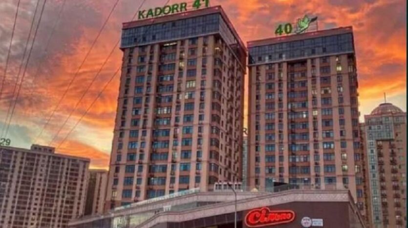 Продам квартиру 59 кв. м., 14/19, новый дом, жк 40-я Жемчужина. — Головне фото