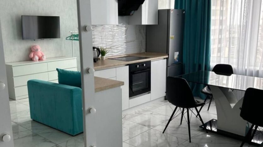 Продам квартиру - студию 39 кв. м., 18/25, новый дом, жк 44-я Жемчужина — фото 2