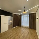 Продам квартиру 43 кв. м., 20/25, новый дом на Черемушках. — Головне фото