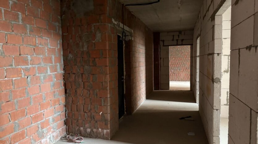 Продам квартиру 91.7 кв.м., 1/16, новый дом, жк Реал Парк. — фото 6
