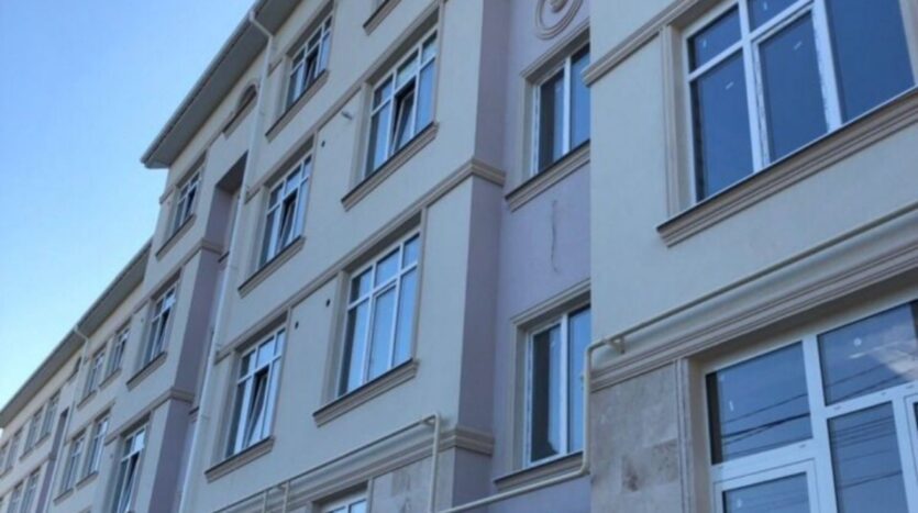 Продам квартиру 59 кв. м., 2/4, новый дом, 9-ая ст. Б. Фонтана. — Головне фото