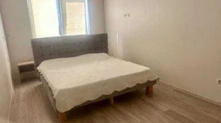 Продам квартиру 58.5 кв.м., 19/19, новый дом, жк 49-я Жемчужина. — Головне фото