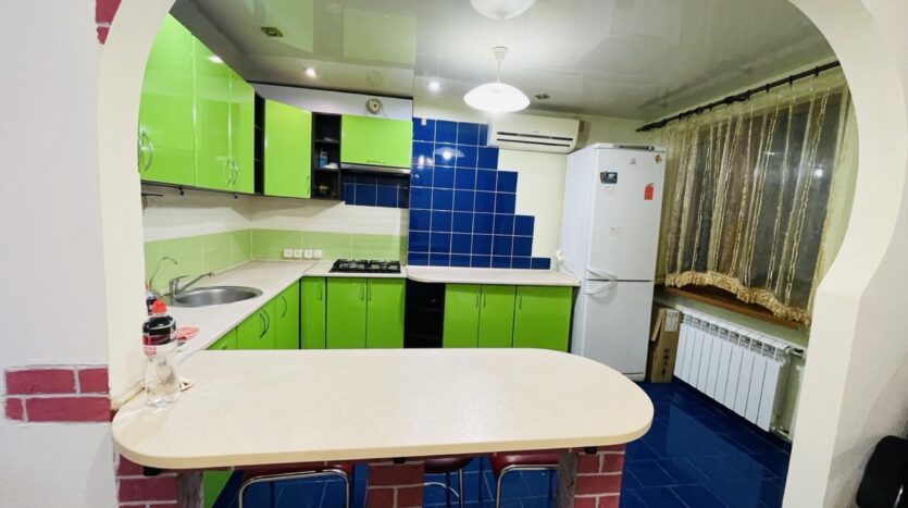 Продам квартиру 70 кв. м., 5/5, ул. Варненская/Героев Крут. — фото 6
