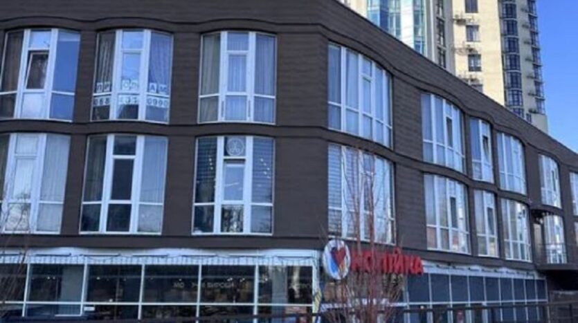 Продам квартиру - студію в новому будинку в ЖК Аквамарин — Головне фото
