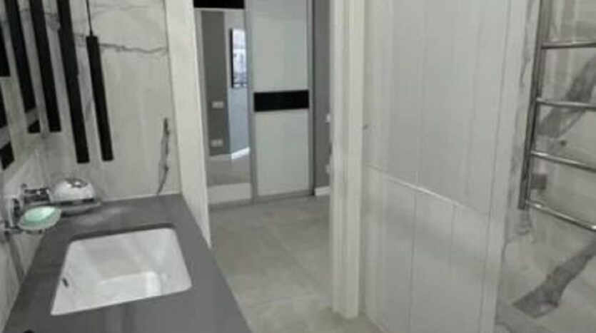 Продам квартиру 73.6 кв. м., 7/23, новый дом, жк Дмитриевский. — Головне фото