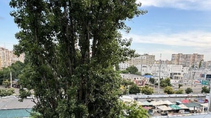 Продам 3 кімнатну квартиру, Ак. Глушка пр./Незалежності площа — Головне фото