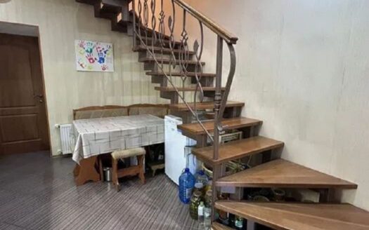 Продам 2-кімнатну квартиру, вул. Балківська/Занковецька