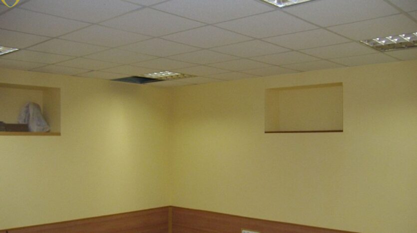 Продам цокольное помещение 30.4 кв. м., ул. Марш. Бабаджаяна. — фото 3